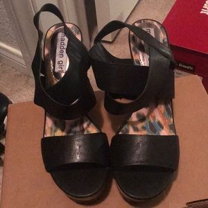 Madden girl wedges